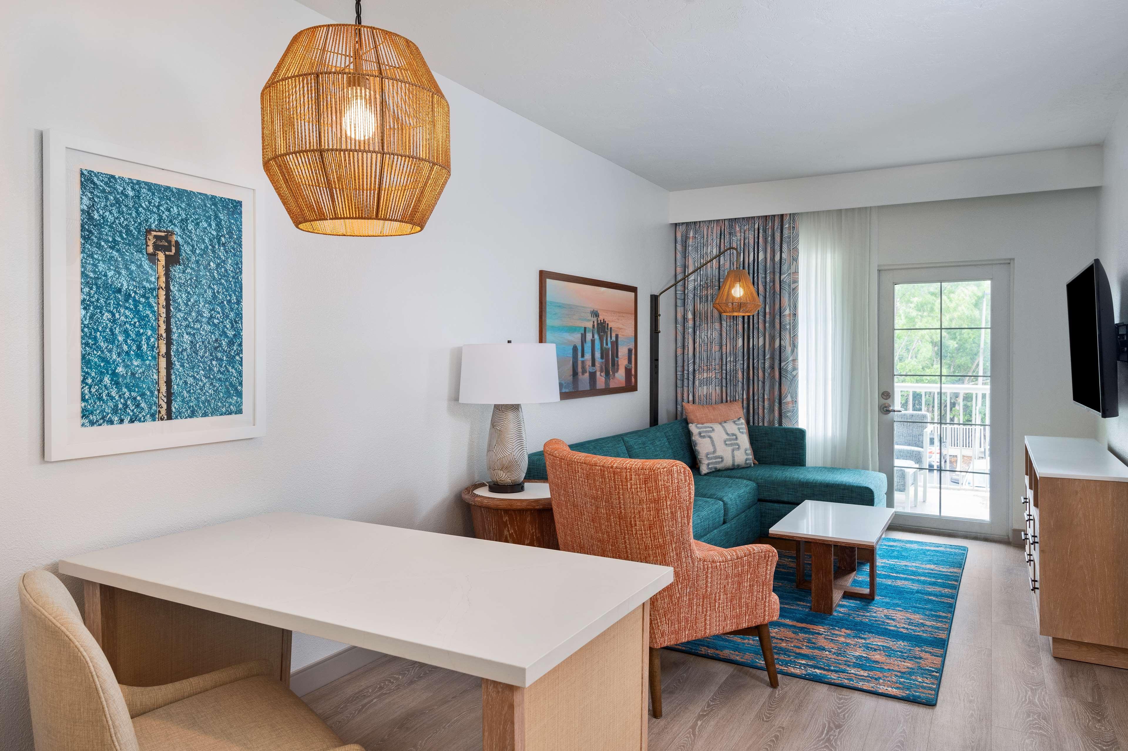 Doubletree Suites By Hilton Naples Naples Park Bagian luar foto
