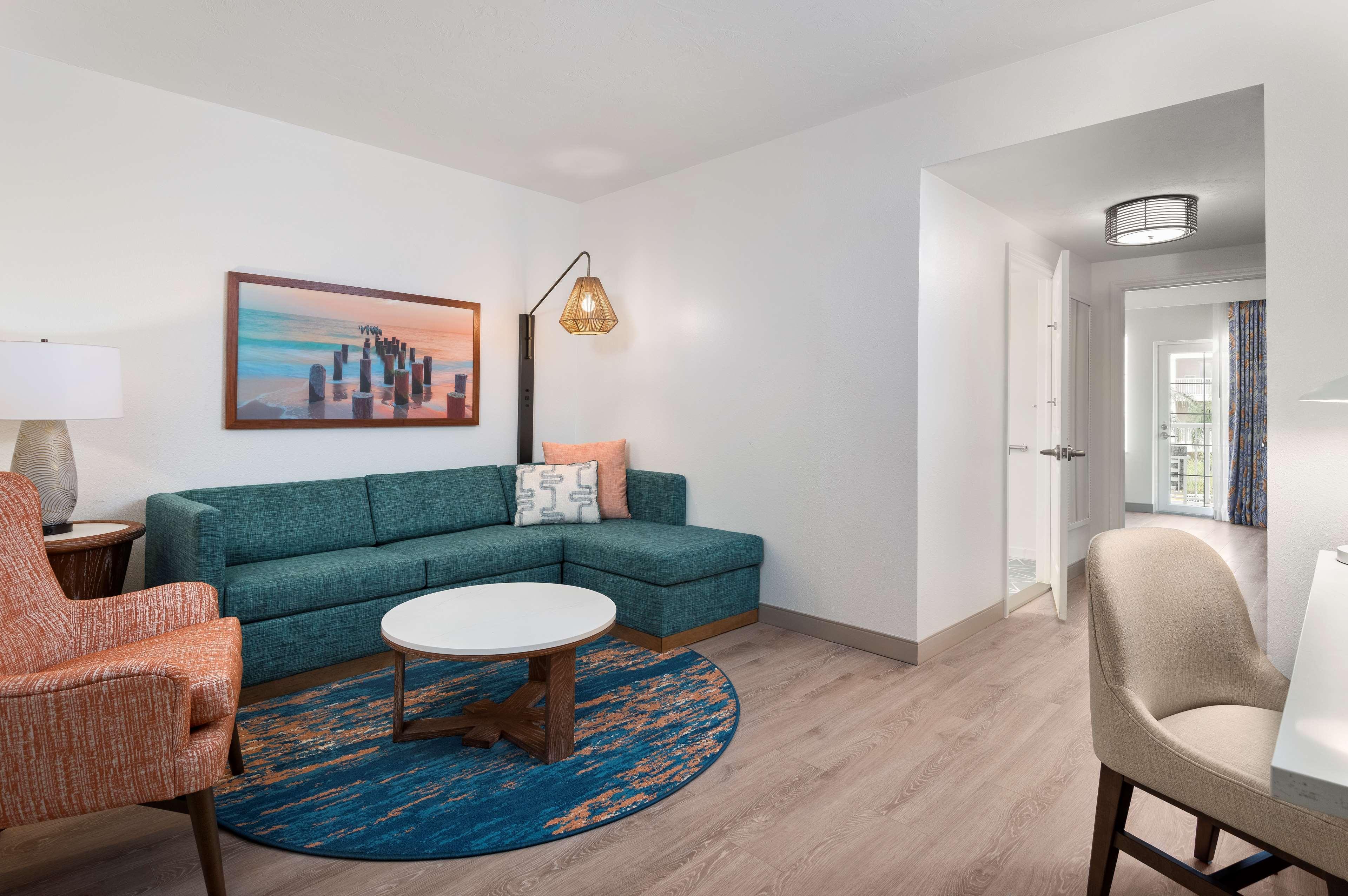 Doubletree Suites By Hilton Naples Naples Park Bagian luar foto