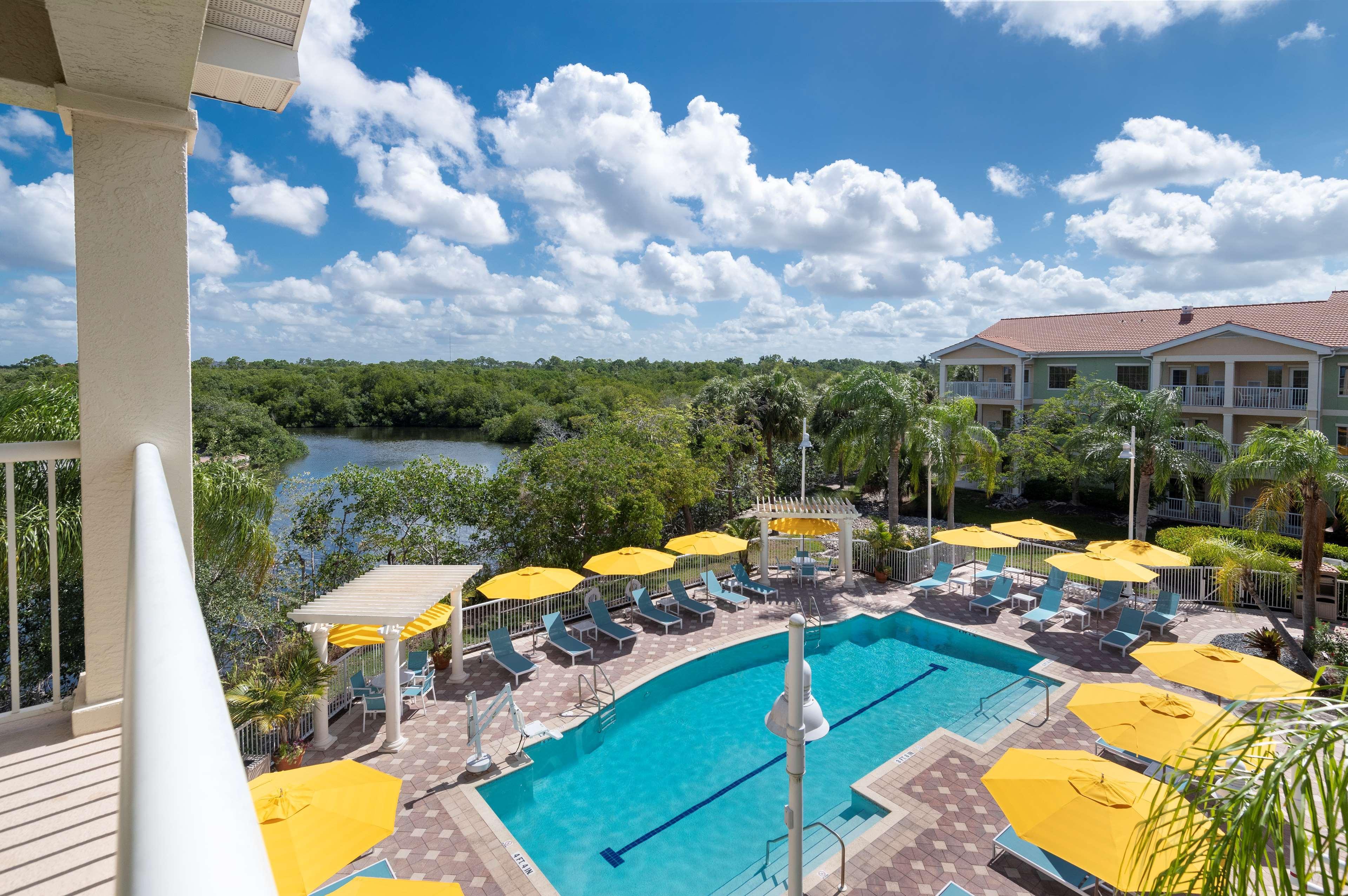 Doubletree Suites By Hilton Naples Naples Park Bagian luar foto