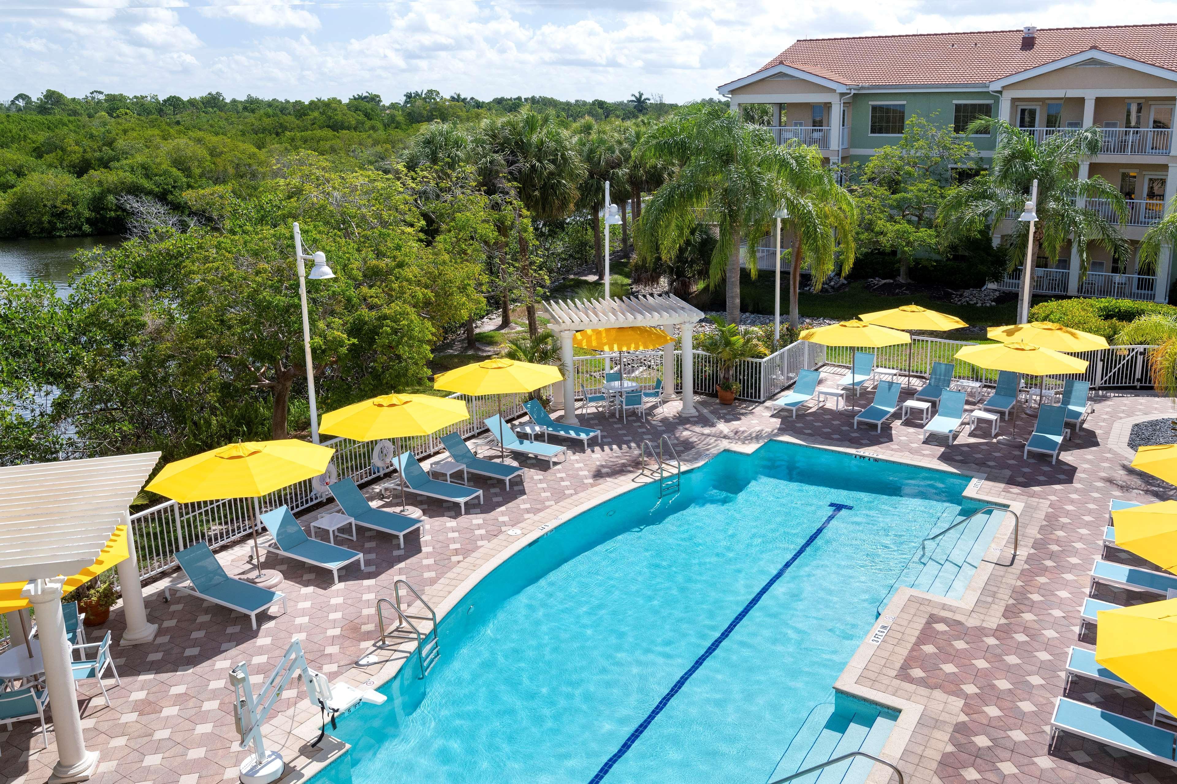 Doubletree Suites By Hilton Naples Naples Park Bagian luar foto