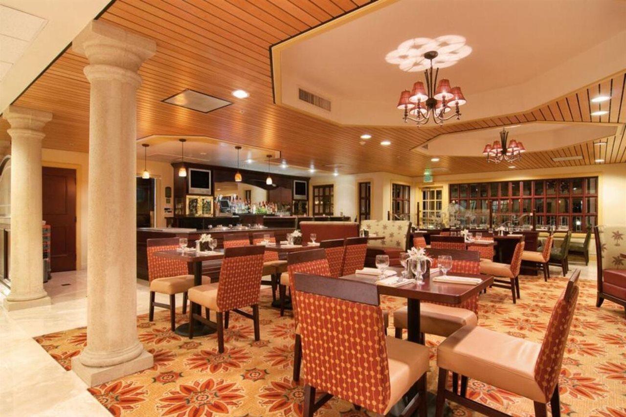 Doubletree Suites By Hilton Naples Naples Park Bagian luar foto