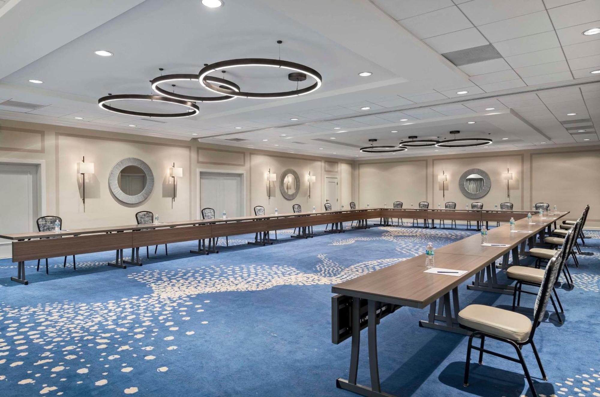 Doubletree Suites By Hilton Naples Naples Park Bagian luar foto
