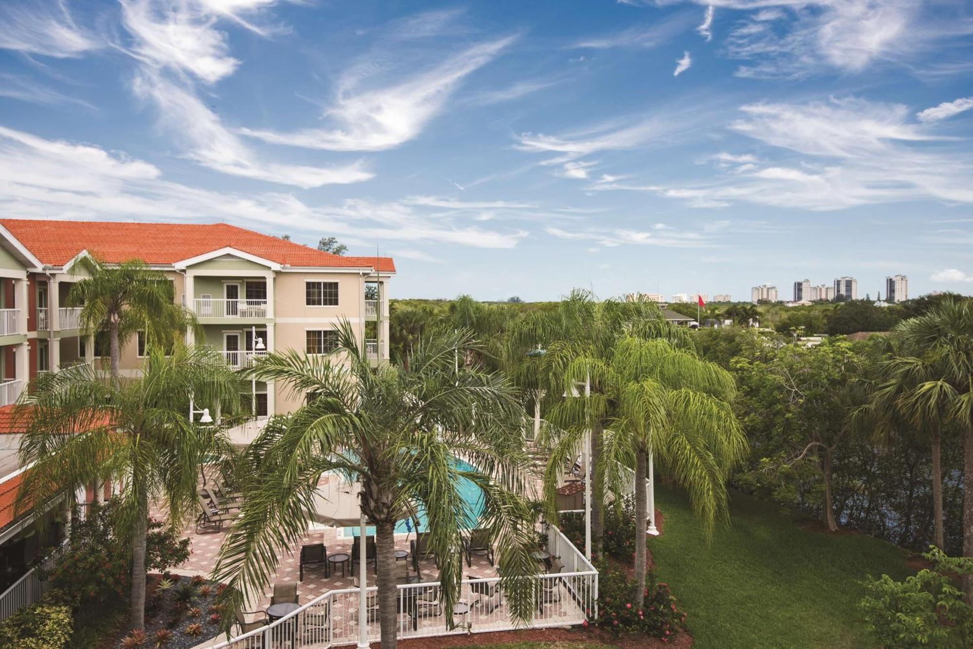 Doubletree Suites By Hilton Naples Naples Park Bagian luar foto